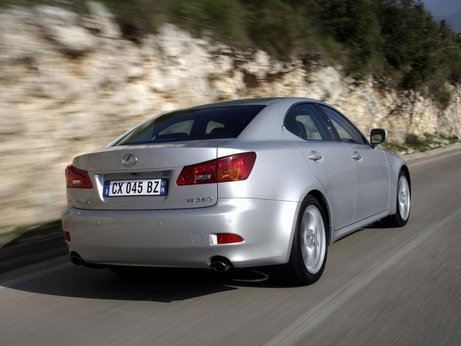  Lexus IS250 2005 года  (EU) (фото 13 из 30)